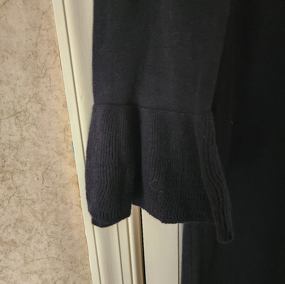 Nine West Women's Black Bell Sleeve Sweater Dress Ruffle Hem Size M - Picture 3 of 5